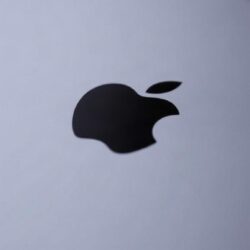 Что делать, если iPhone завис на логотипе Apple: понятный разбор без лишней паники